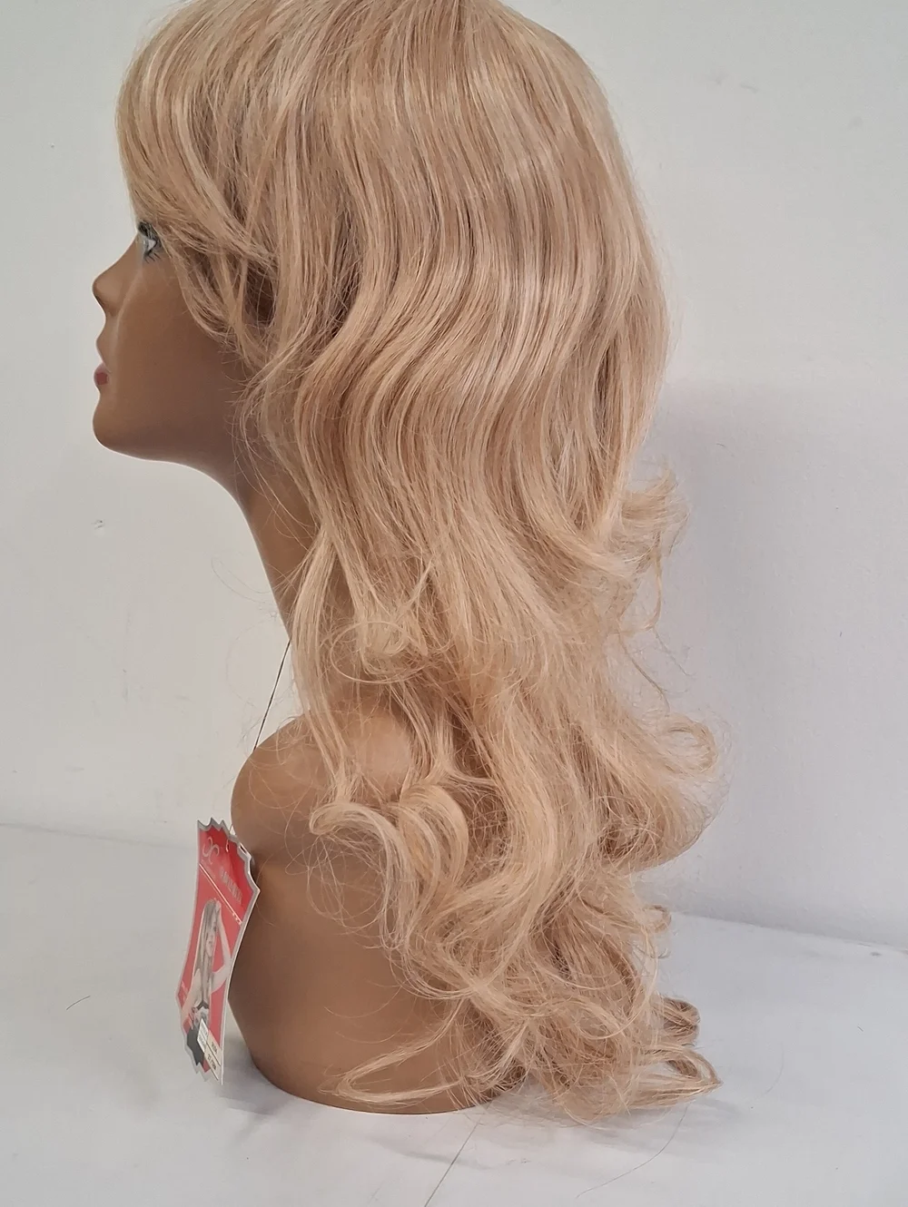 N/A light blonde